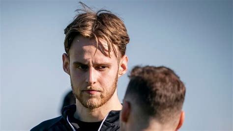 Sætter ord på dansk fiasko: 'Det er forfærdeligt' .